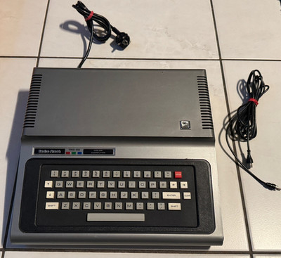 Tandy Radio Shack TRS-80 16K Color Computer Vintage PAL Version