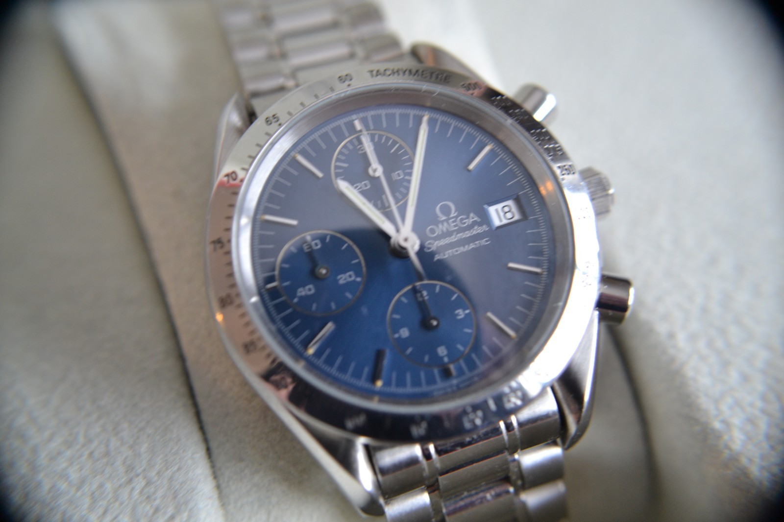 omega speedmaster