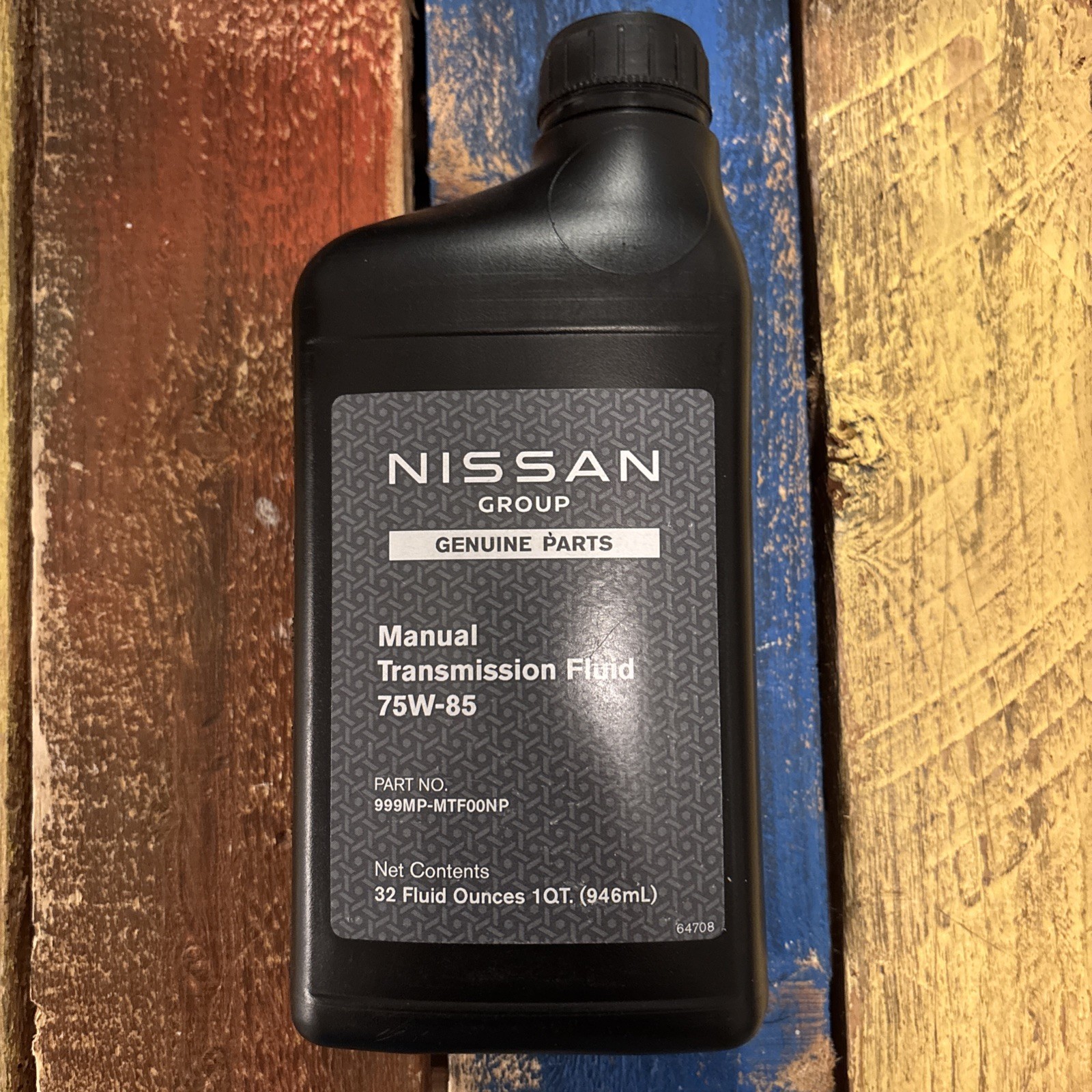 Nissan Manual Transmission Fluid 1 Qt/32 oz - Nissan 999MP-MTF00NP OEM