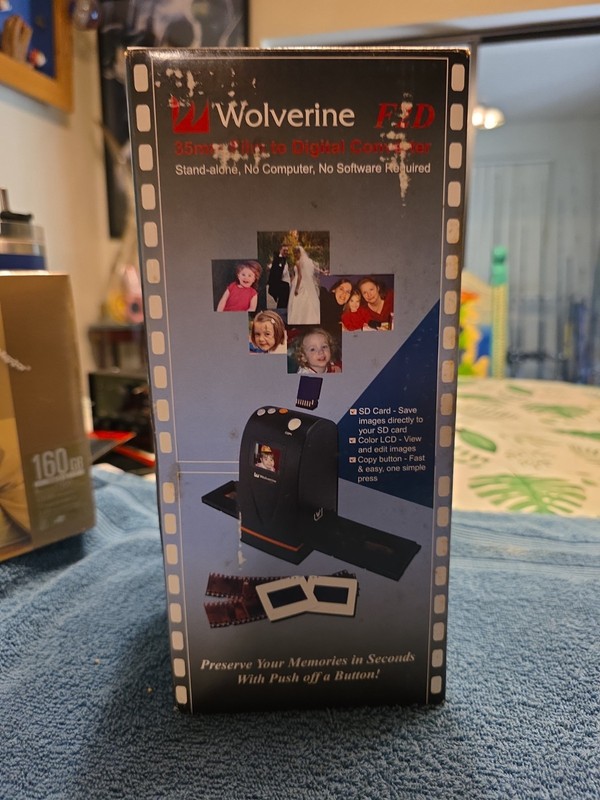  Wolverine F2D 35mm Film to Digital Converter Stand Alone No Software Needed
