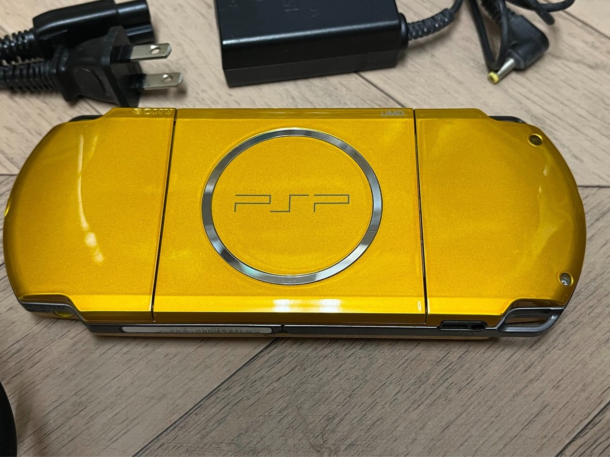 SONY PSP Playstation Portable Bright Yellow PSP - 3000 BY Cable