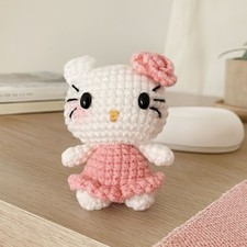 Peluche Hello Kitty all'uncinetto: giocattolo amigurumi fatto a mano regalo compleanno