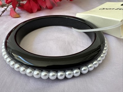 NEW Nordstrom Open Edit Black Resin Faux Pearl Trim Bangle Bracelet $35