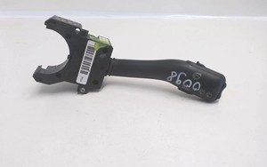 VW GOLF IV 1J1 Wischergriff 4B0953503H 1.60 Petrol 110kw 2000 28534088