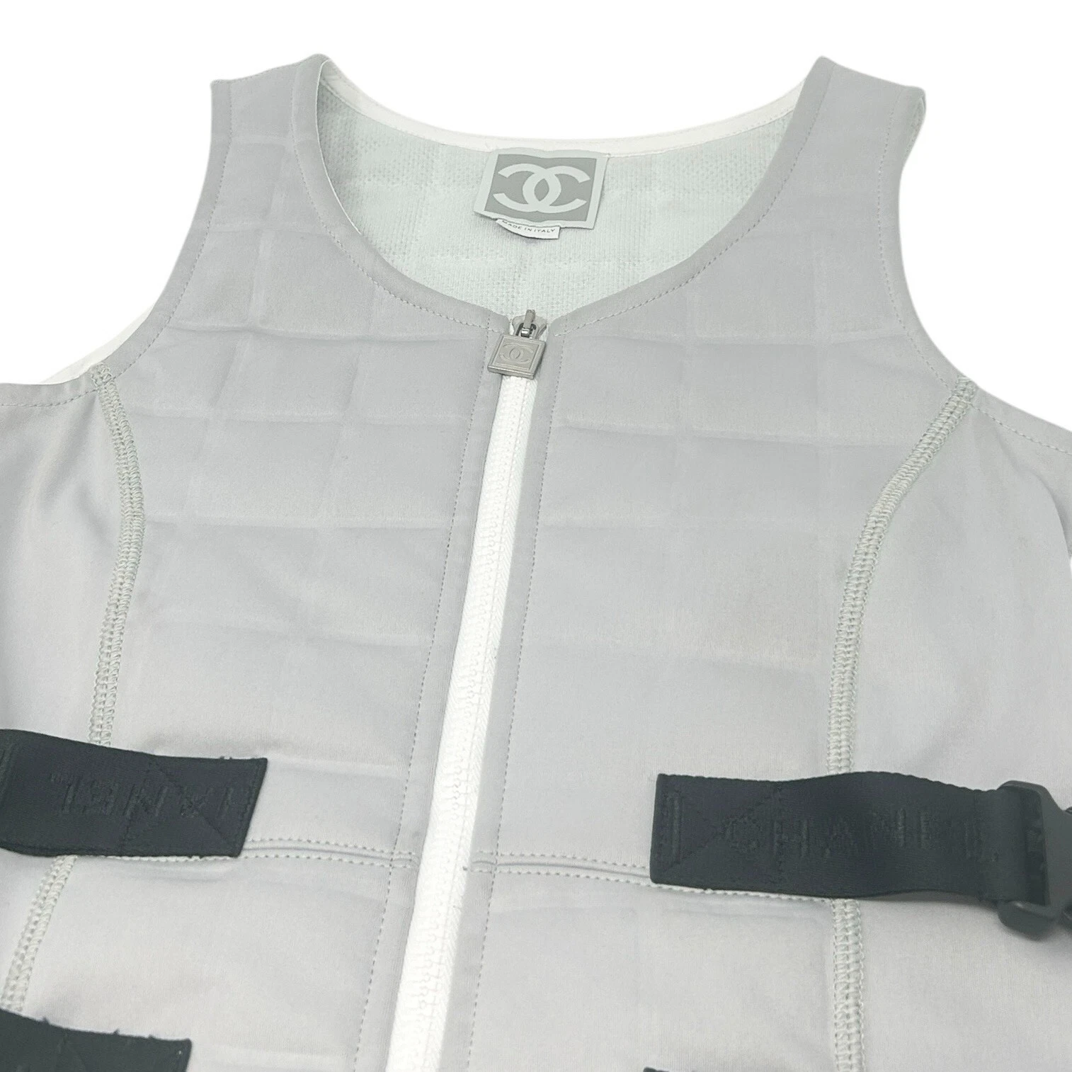 Giacca gilet CHANEL vintage 2004 logo CC Mark #38 grigio nero poliestere zip