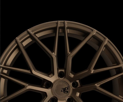 20/21'' Avant Garde M520R Highland Bronze Staggered Concave Wheels