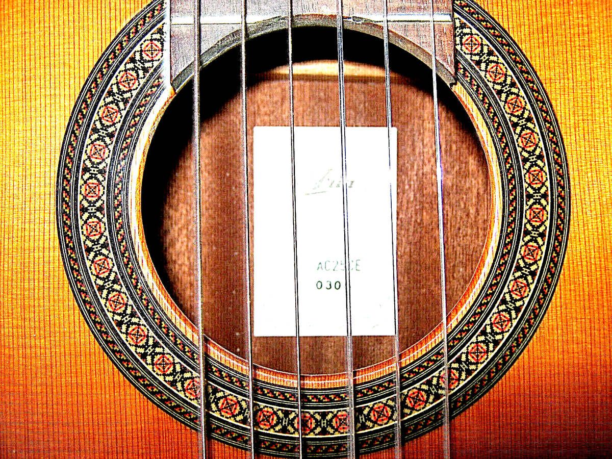 ARIA AC25CE CLASSICAL ELECTRIC Guitar NICE Solid Top Quality, From 