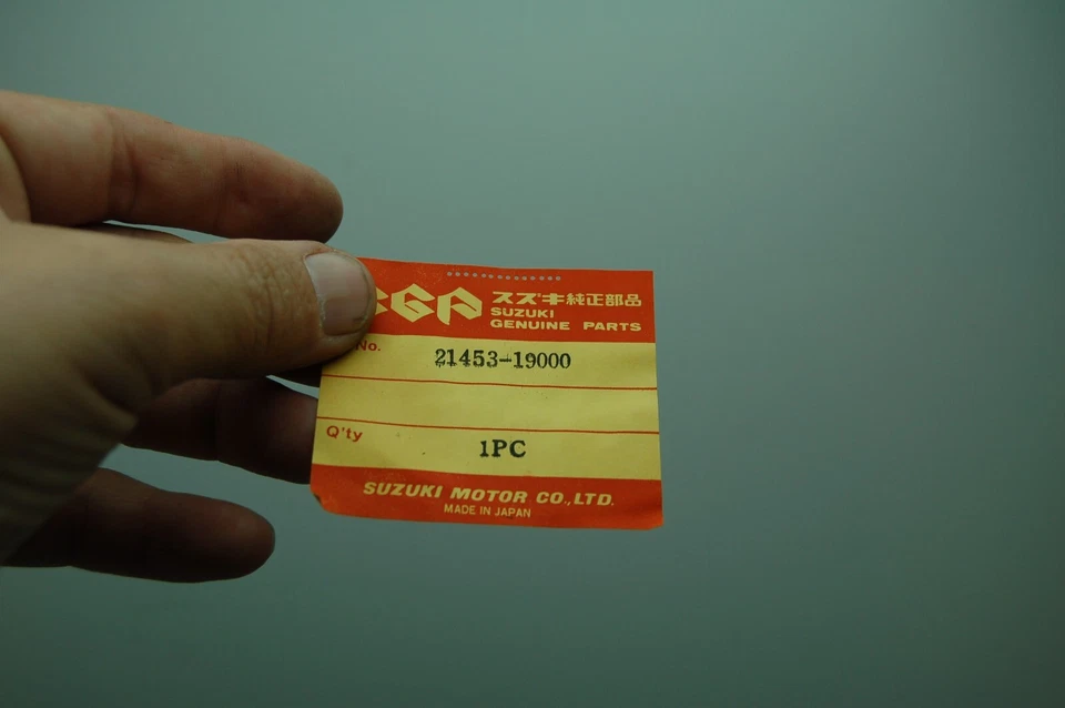 NOS GENUINO SUZUKI 21453-19000 AJUSTADOR, DISCO ACCIONADO POR EMBRAGUE NUEVO ANTIGUO F50 MT50 OEM Foto 2 de 4