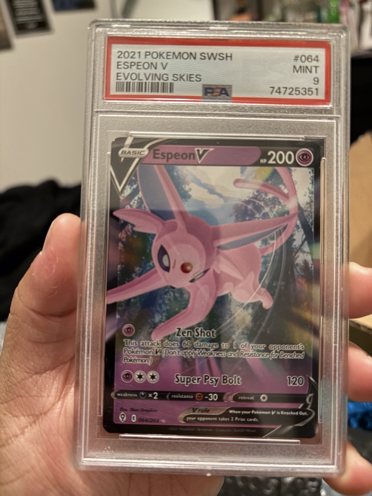 Pokémon TCG Espeon v Holo Ultra Rare Card 064/203 Evolving Skies PSA 9