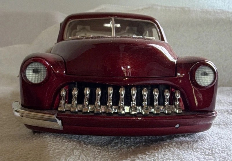 Ertl Burgundy Custom Lowrider Diecast Car Model, Custom Style Die-cast Car
