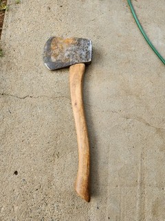 Vintage Single Bit Hatchet Axe Head Tasmanian Pattern Foundry?