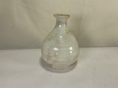 ZZ11 Antique Circa 18-19th Century White-Glazed Porcelain Art Pottery Bottle