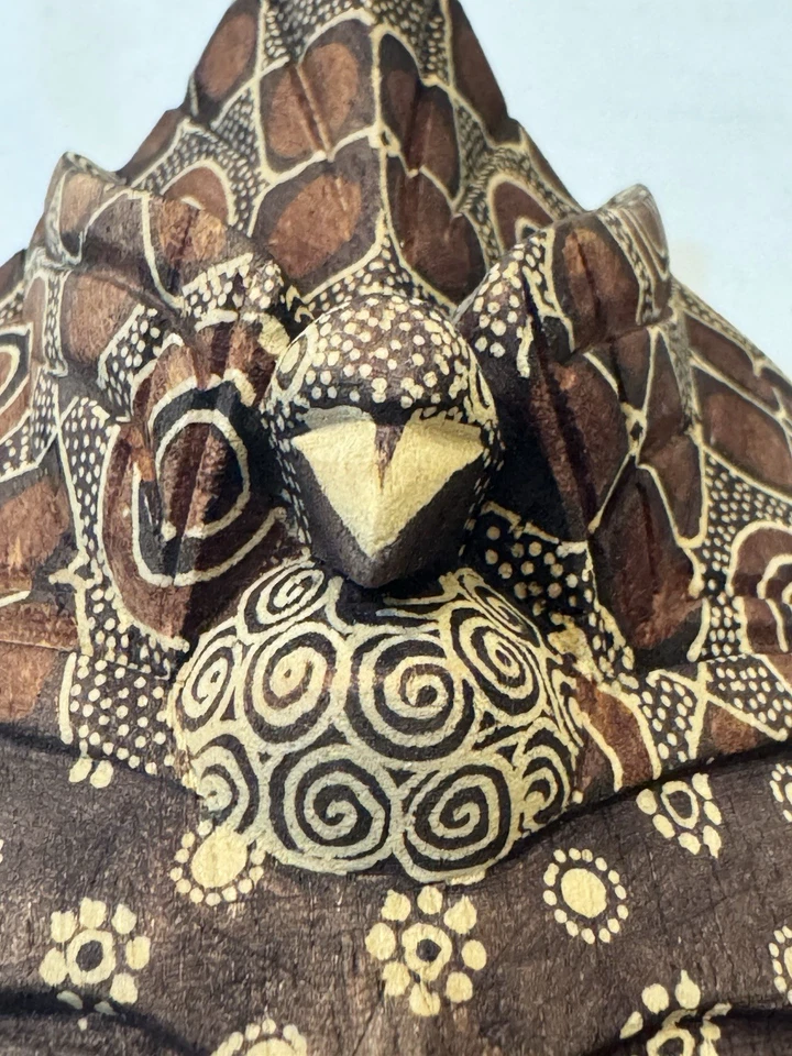 MASCARILLA BATIK MADERA TALLADA A MANO ARTE JAVA DECORACIÓN DE PARED - Detalle pintado a mano - Única Foto 3 de 4