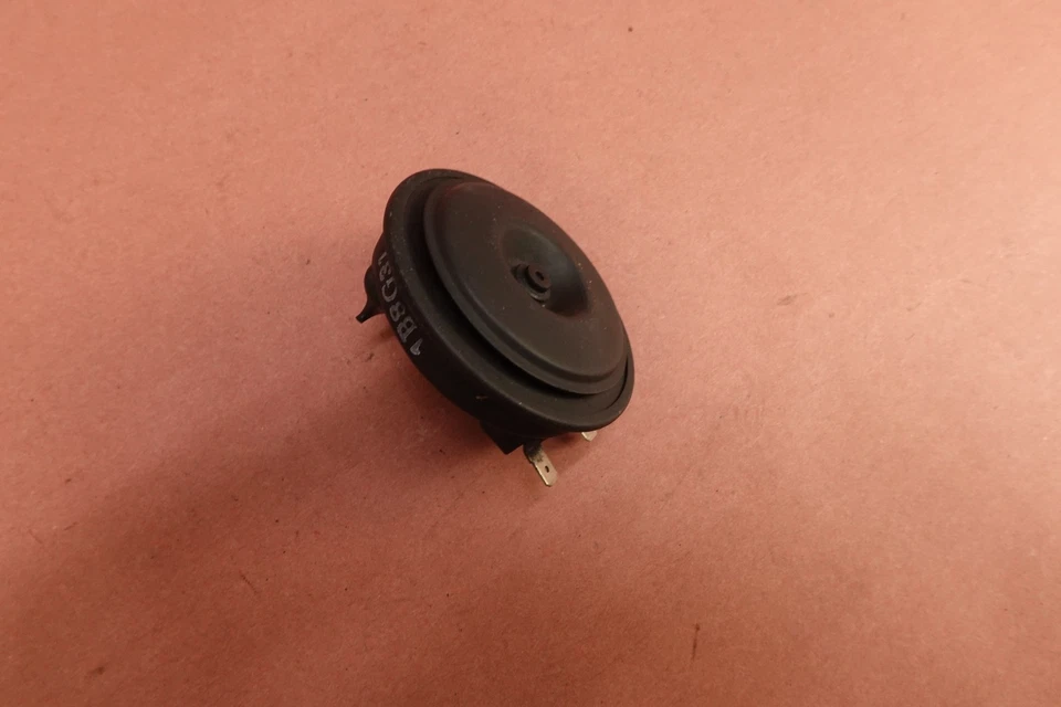 2007-2012 Harley Davidson Sportster 1200 XL1200L Horn Signal - Image 3 of 4