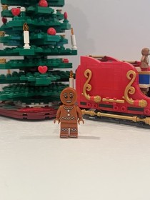 LEGO Seasonal: Gingerbread Man (5005156) Minifigure Retired Limited Ed Holiday