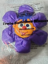 NEW Sesame Street Workshop ERNIE Bathtime Blossom Bath Toy 2002 by Fisher Price