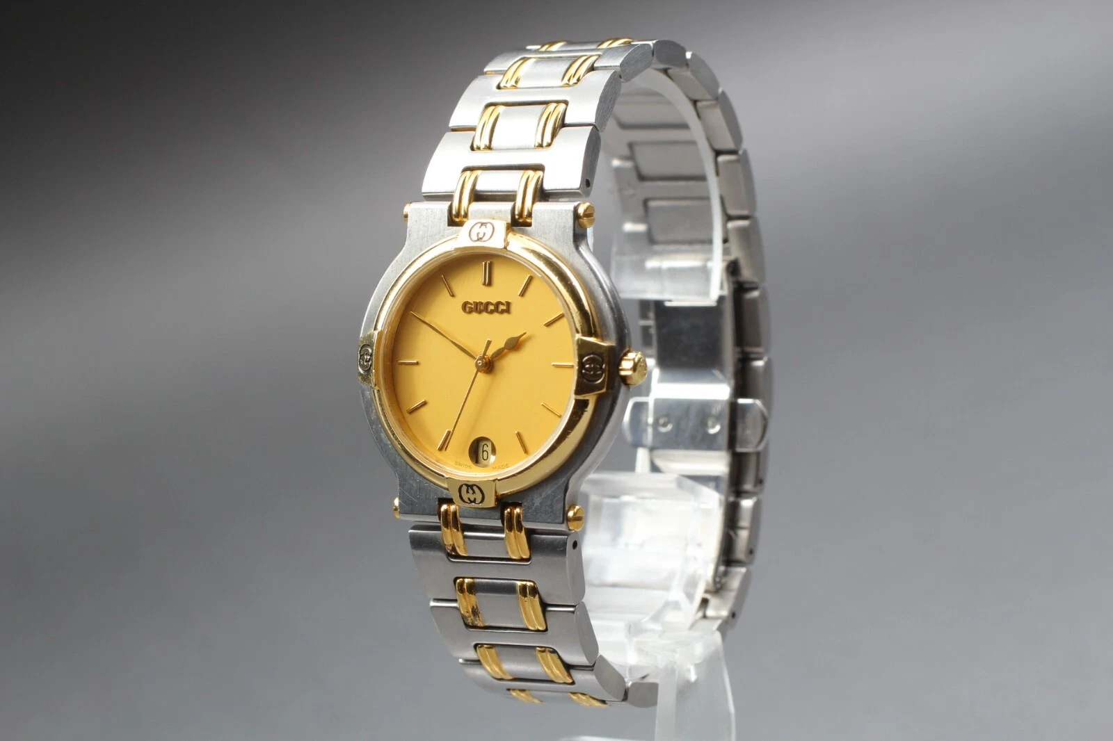 Montre pour homme à quartz à cadran doré GUCCI 9000 M * presque comme neuve *