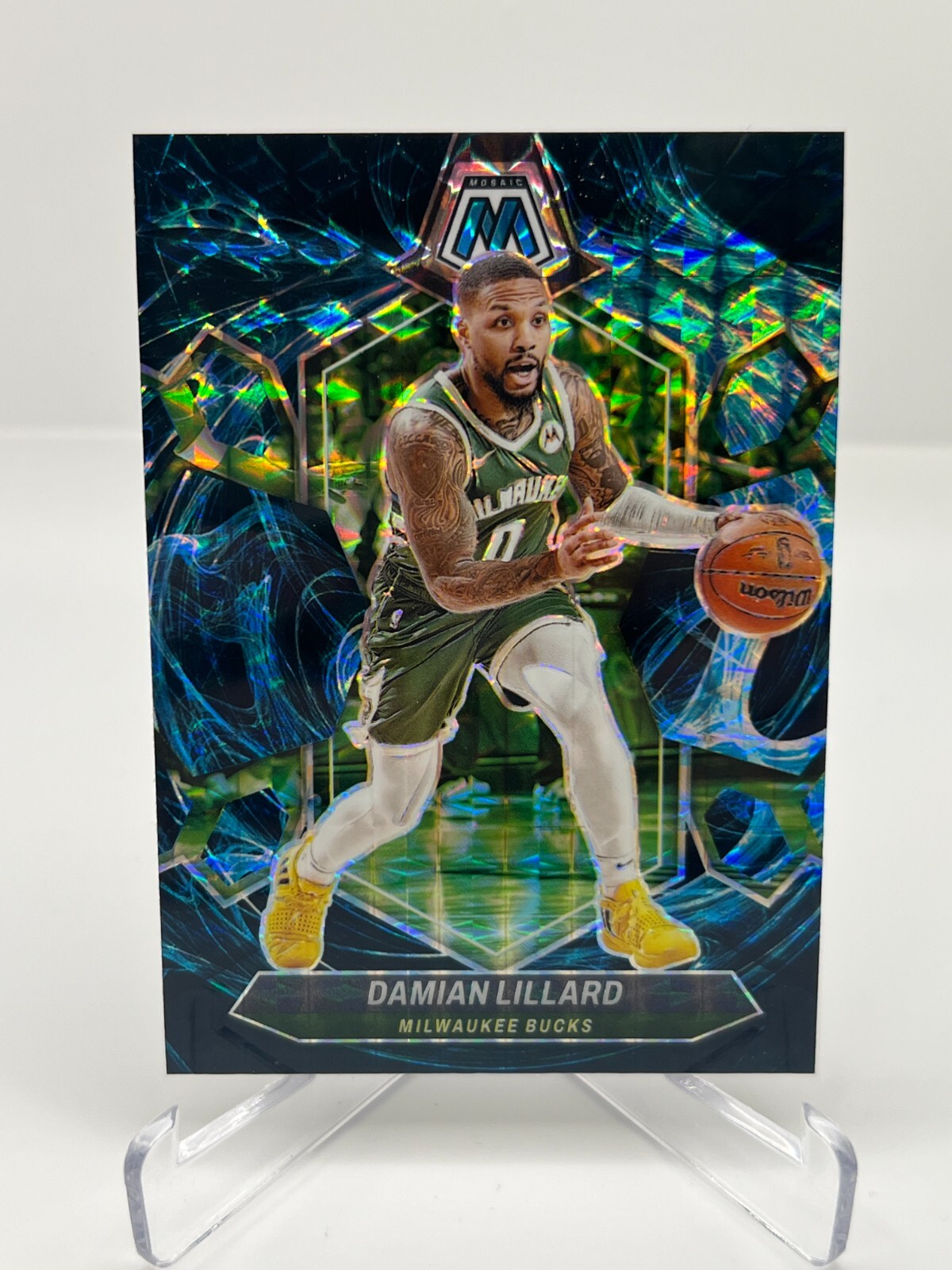 2023-24 PANINI MOSAIC BASKETBALL DAMIAN LILLARD GENESIS NO. 109 BUCKS