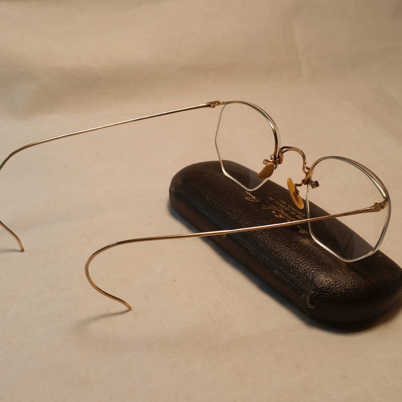 American Optical Numont Crossley True Antique Eyeglasses & Case - 12K Gold Fill - Picture 5 of 10