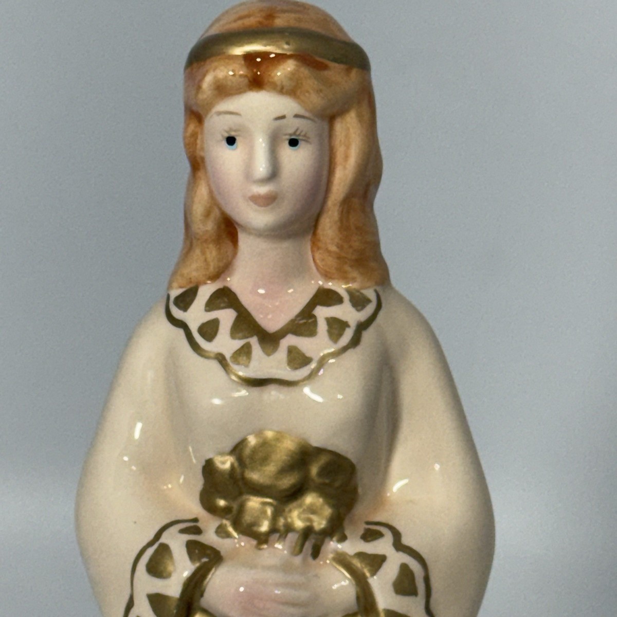 Retired Vintage Lillian Vernon Christmas Napkin Holder Angel Lady