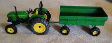 John Deere Utility Farm Tractor and Flarebox Wagon Die Cast Metal 1:16 ERTL