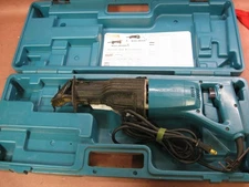 Genuine Makita Reciprocating Saw, Variable Speed JR3000V LikeNew Used only once