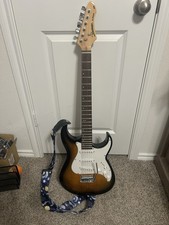 Vantage by Samick Electric Guitar With Gig Ba...