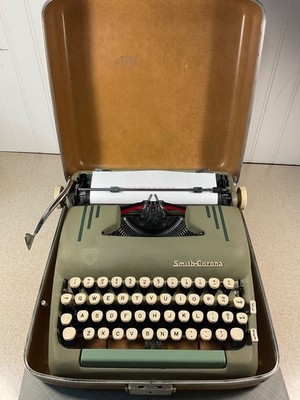 1957 Smith Corona Silent Super Seafoam Green Typewriter + Case  5T451962X