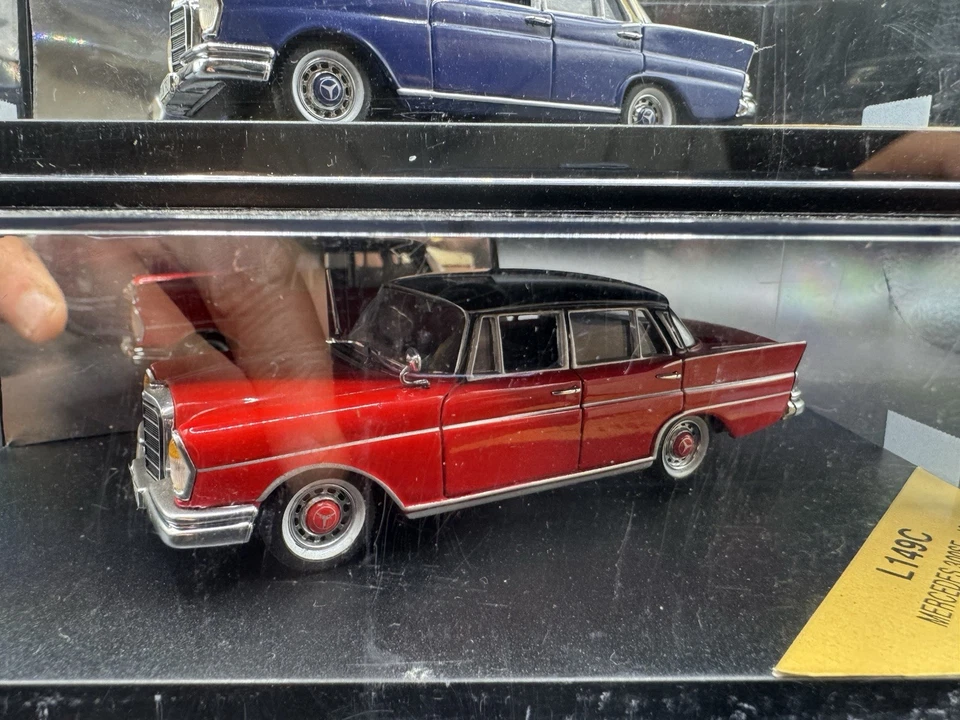 Vitesse Mercedes 220 SE e 330 SE scala 1:43 rare in vetrinetta originale !!!!! - Immagine 2 di 4