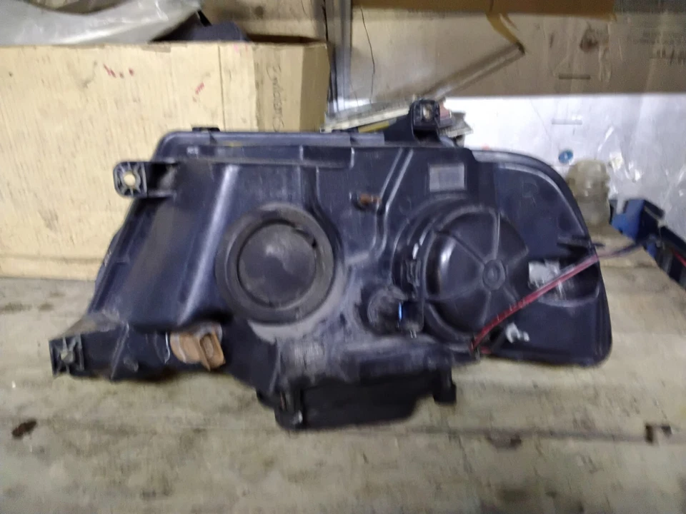 Lincoln Navigator 2003-2006 xenón oculto faro montaje pase. LUZ LATERAL DESVANECIMIENTO Foto 3 de 4