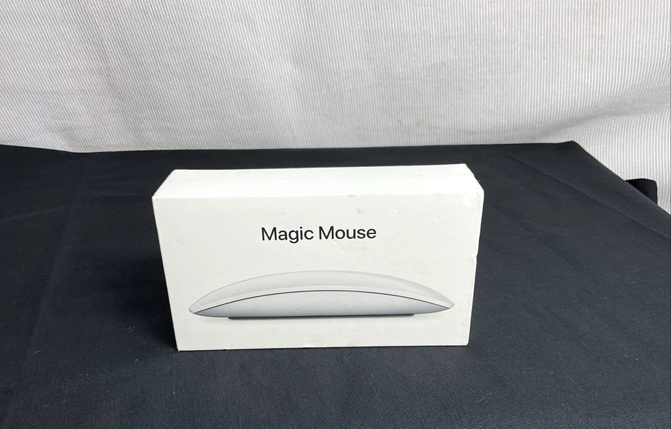 Apple Magic Mouse 2 Wireless Mouse - Silver (MLA02LL/A) Brand New Sealed free sh - Image 3 of 4