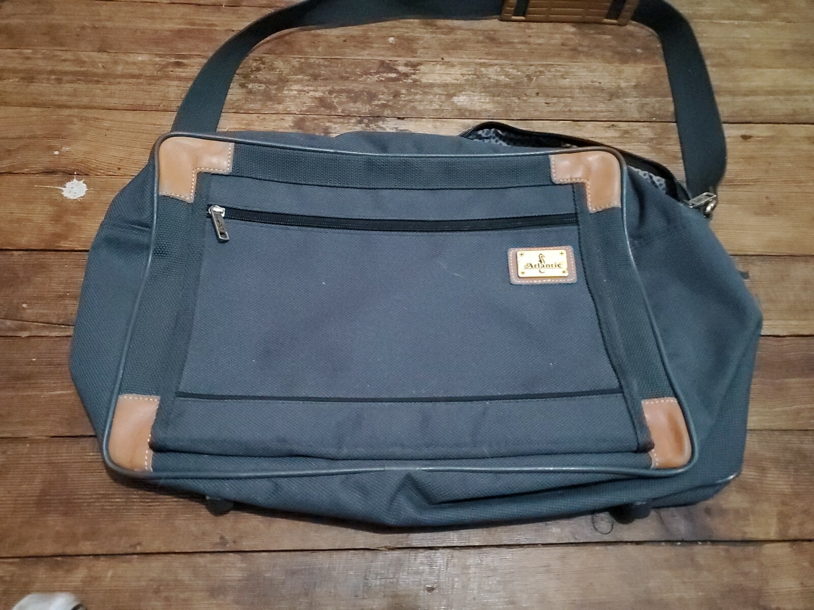 Atlantic Green Strap Laptop Briefcase - 3-Compartment Carry-On Travel Bag-image