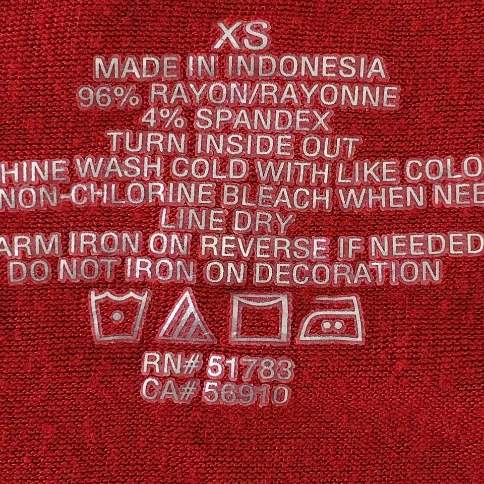 Camiseta sin mangas Maurices para mujer talla XS rojo oscuro estampado tostado cuello en V 24/7 Foto 4 de 4