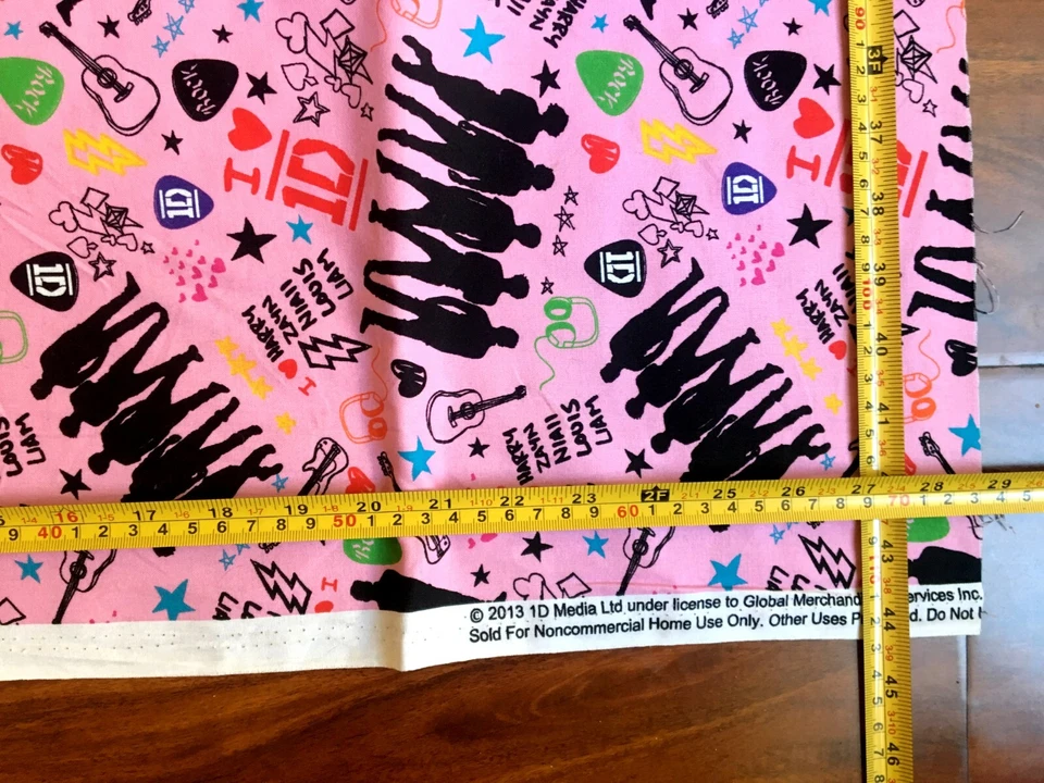 1D Niall Liam Zayn Louis Harry 2013 RARO 100% tela de algodón 28 X 43 ENVÍO GRATUITO Foto 3 de 3