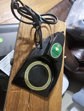 19th HOLE green Arrow Electric Putting Cup...Model 1901-BP