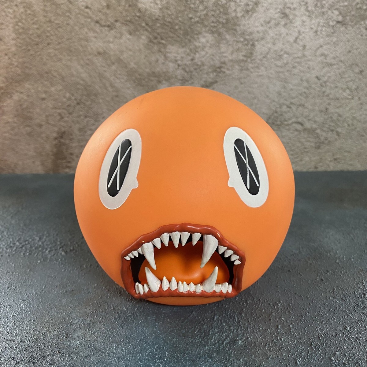 KAWS オリジナルフェイク CAT TEETH BANK 2007年 貯金箱② KAWS