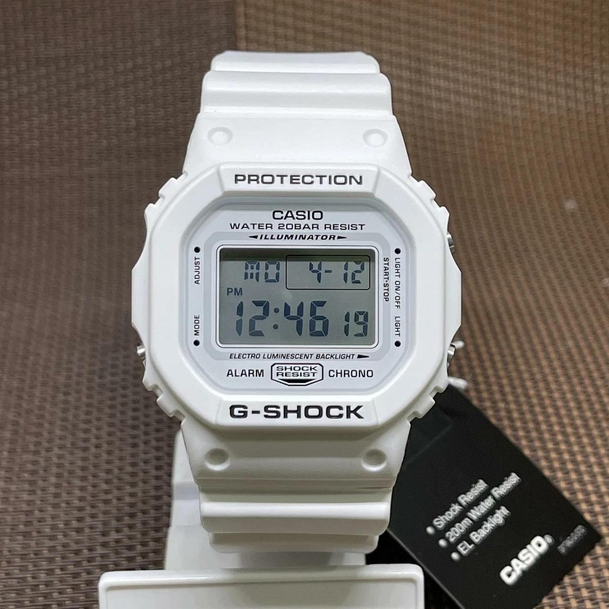 Montre quartz num rique homme bracelet en r sine blanche Casio G Shock DW 56