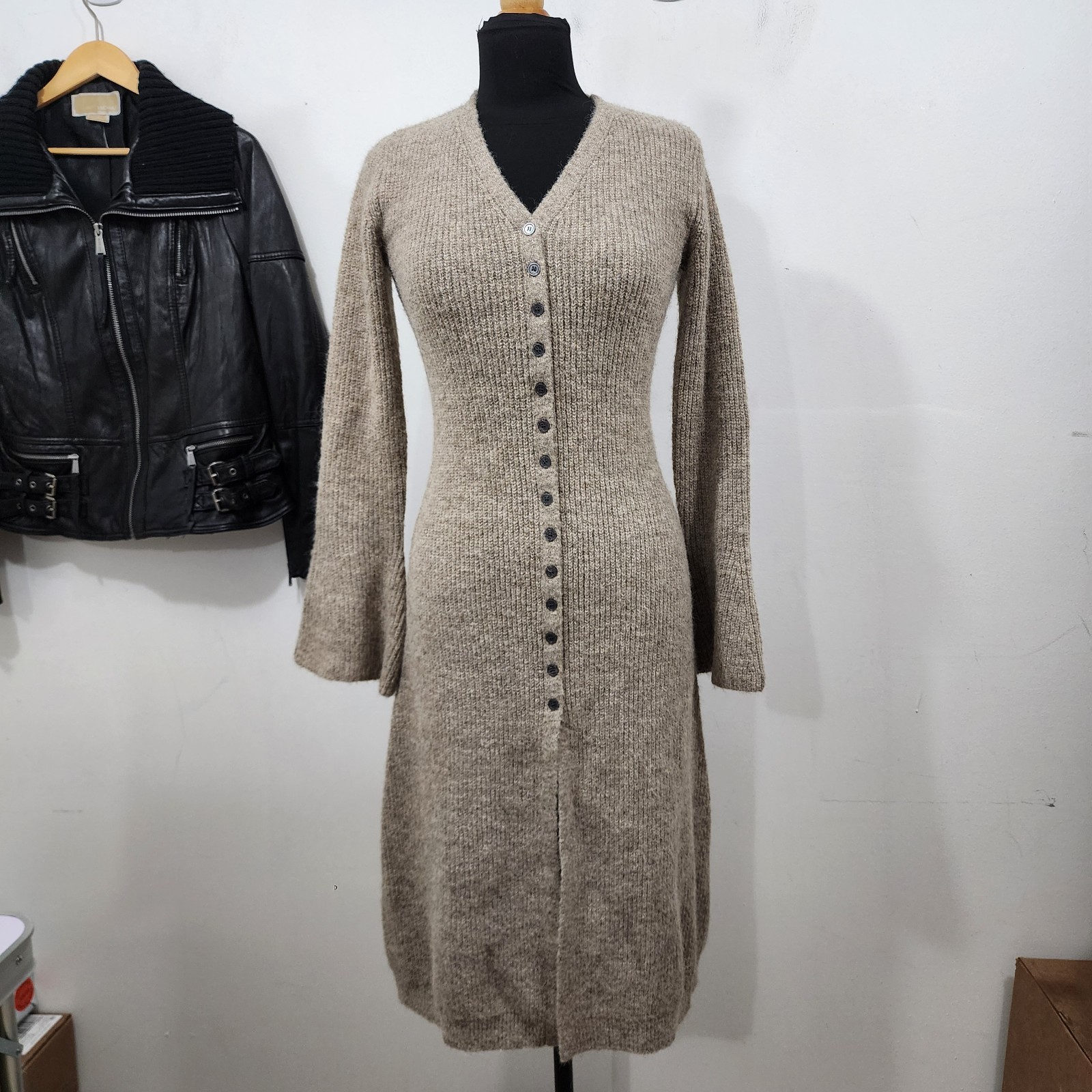 Commense Stacking V-Neck Split Breasted Knit Swea… - image 2