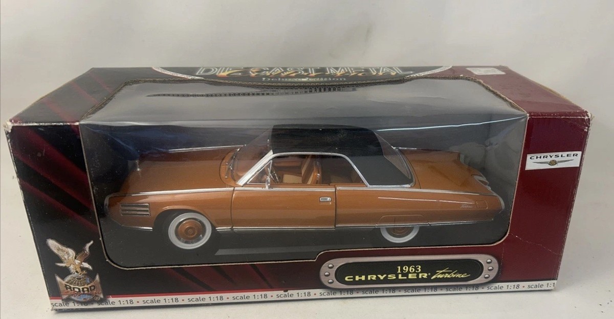 クライスラー ターバイン 1963 1/18 ダイキャストモデル 1963 Chrysler Turbine 1:18 Scale Road Signature Deluxe Edition