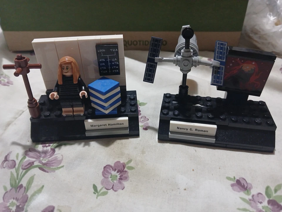 LEGO Ideas 21312 Women of NASA, foto 2 di 2
