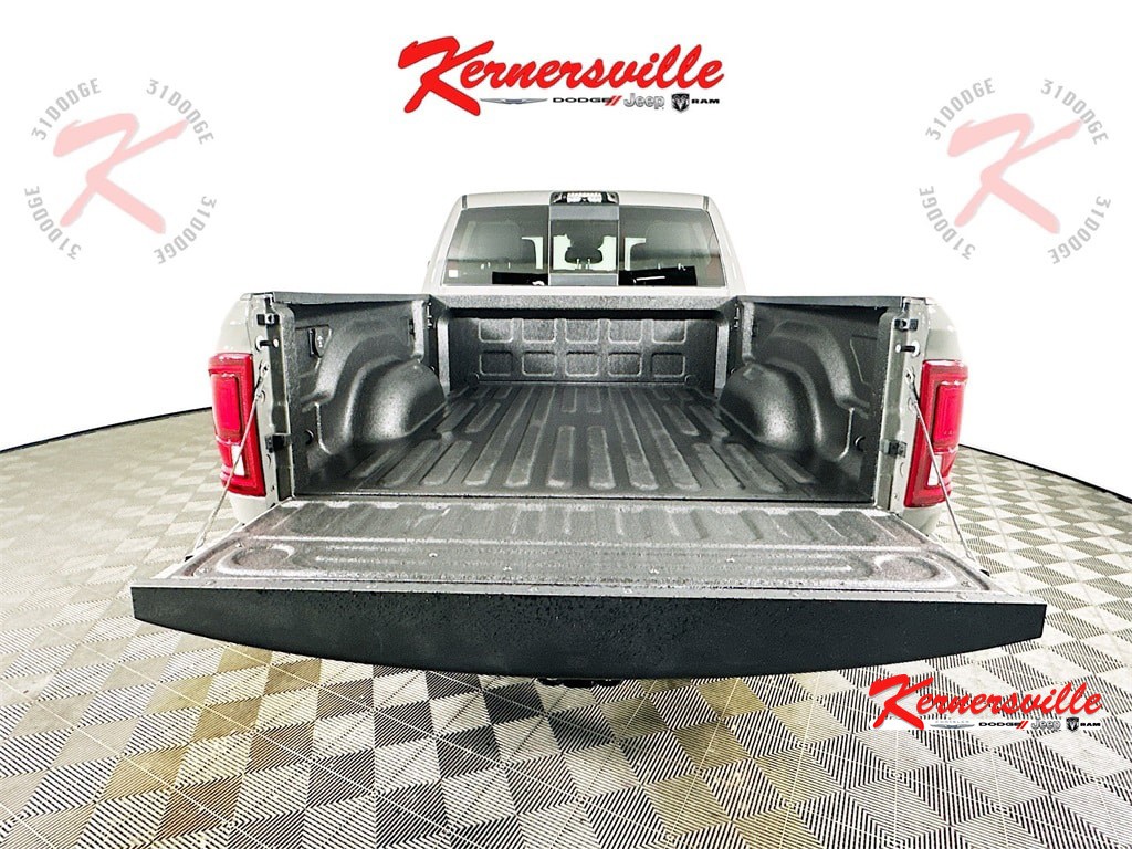 2026 Ram 2500 Limited Night 14in thumbnail 16