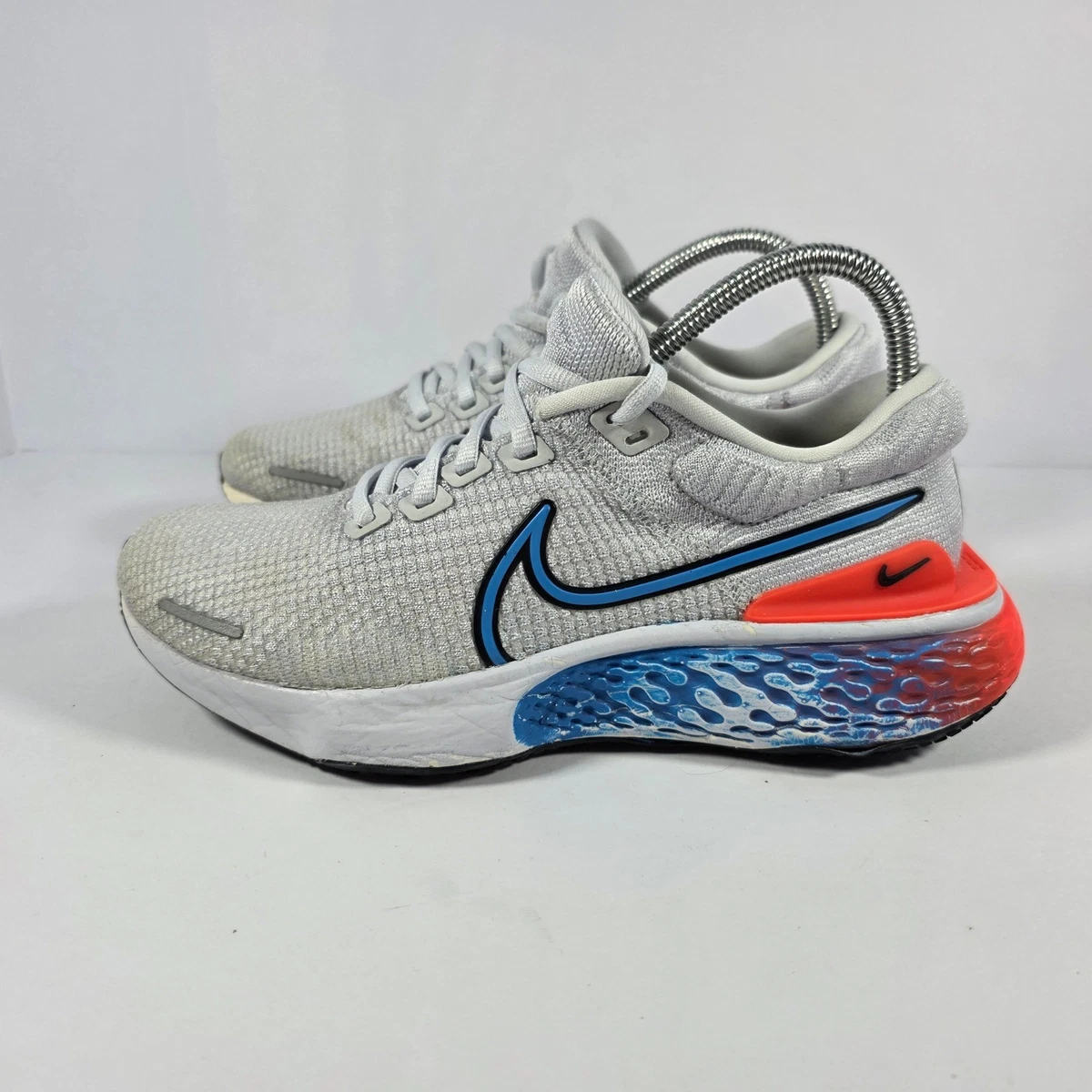 Nike ZoomX Invincible Run Flyknit 2 Grey Crimson Blue W for sale