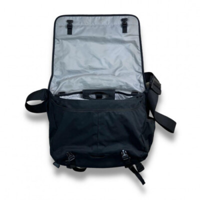 patagonia Half Mass Messenger Bag Shoulder Black 2011s limited