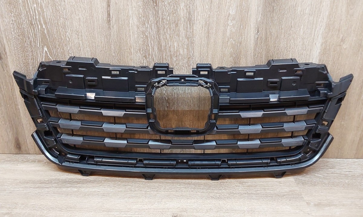 2017-20 Honda Ridgeline Front Upper Grille ASSY OEM PART#71121-T6Z