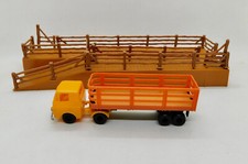 Tyco Ho Gauge 1/87 Semi Stake Truck  Tyco Stock Loading Dock Made In Hong Kong