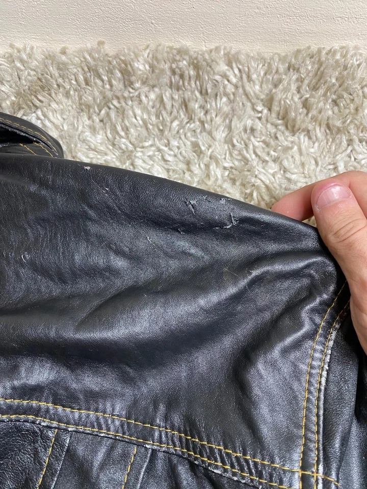 Diesel Vintage Leather Jacket - Rare 90s Collection - Image 4 of 4
