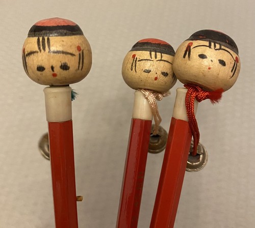 Lucky Doll Kokeshi Japan Red Pencil Lot 3 Handpainted Wood Nodder New Old 60s - Picture 3 of 4