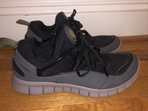nike huarache grå