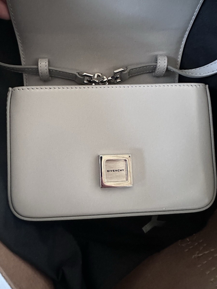 ◆SALE◆直営店◆【GIVENCHY】4G スモール クロスボディバッグ Givenchy Small 4G Crossbody Box Bag Cloud Grey Leather NWT