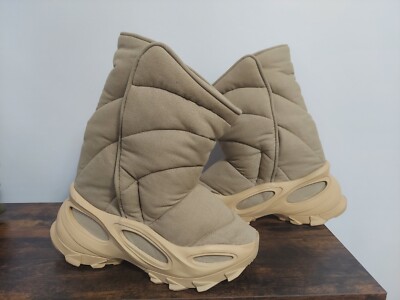 YZY NSLTD boot SZ 9